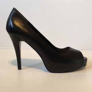 Greenwich Village Black Leather Heels